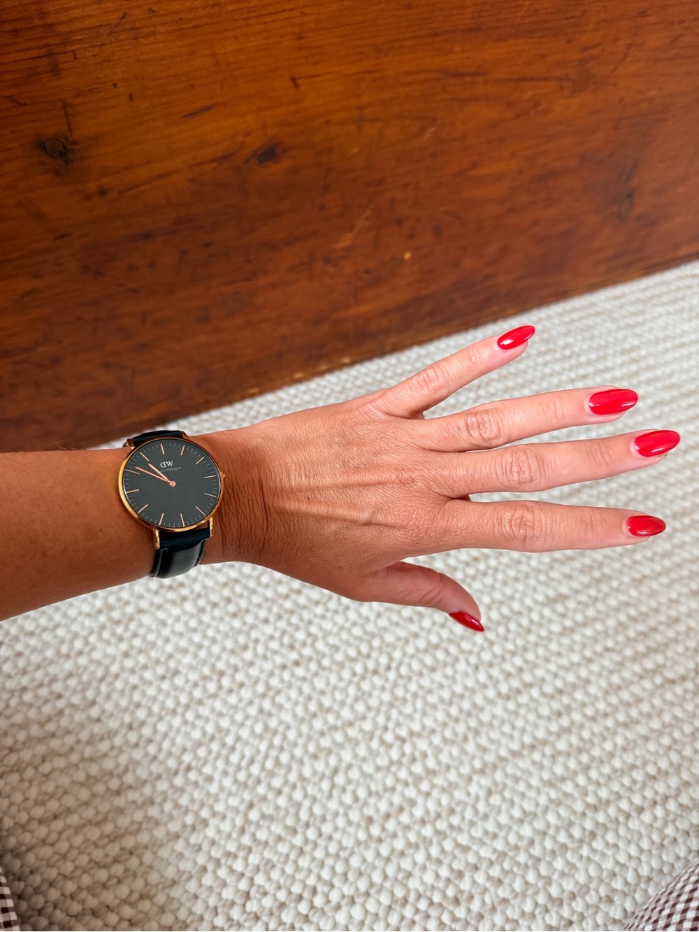 Like New Daniel Wellington Black Watch with Rose Gold Case and Leather Strap